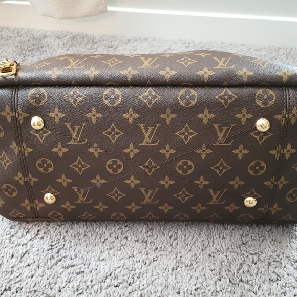 LV Artsy MM - Picture 2 of 6